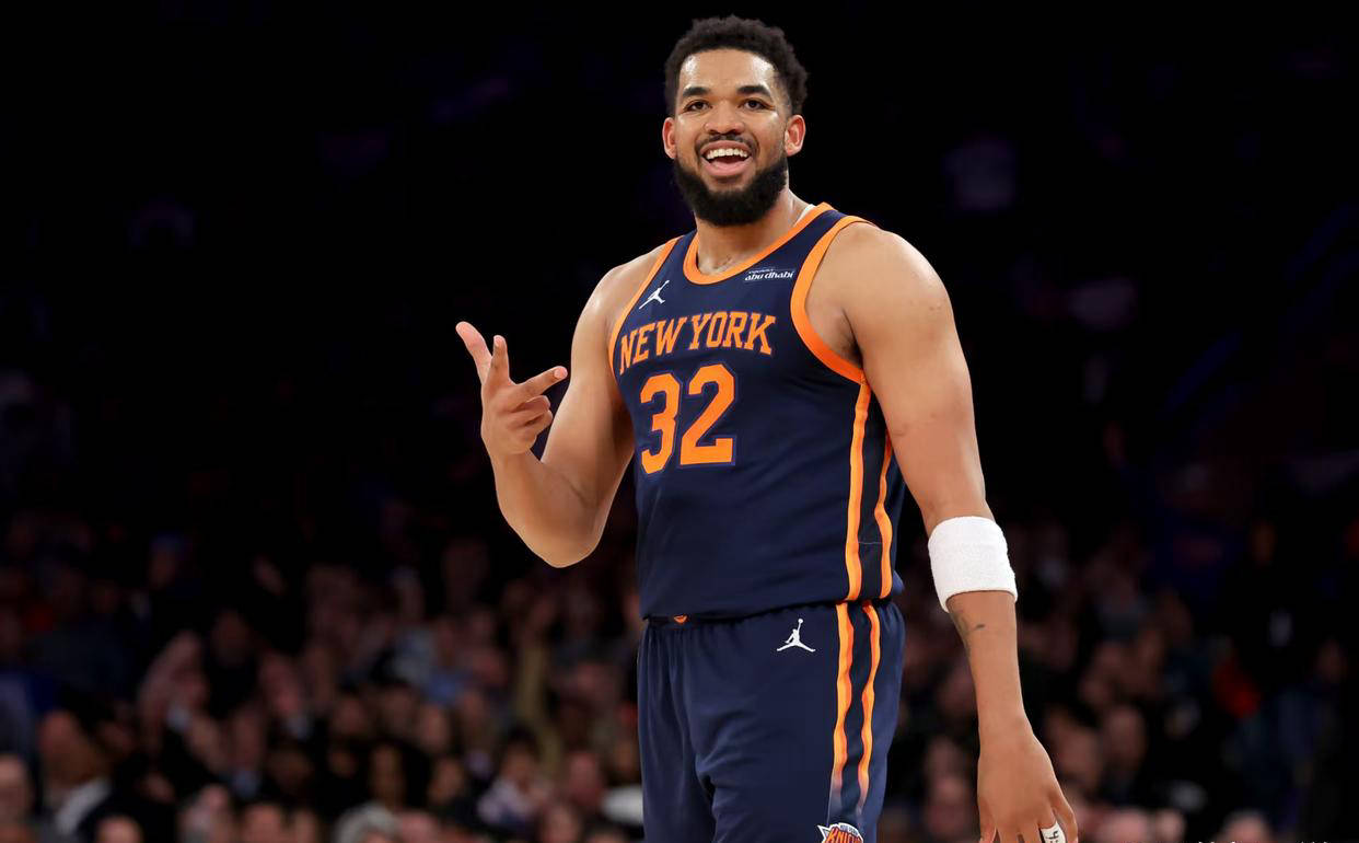 包含沙尔克客场苦战，成功逆转取得关键胜利的词条